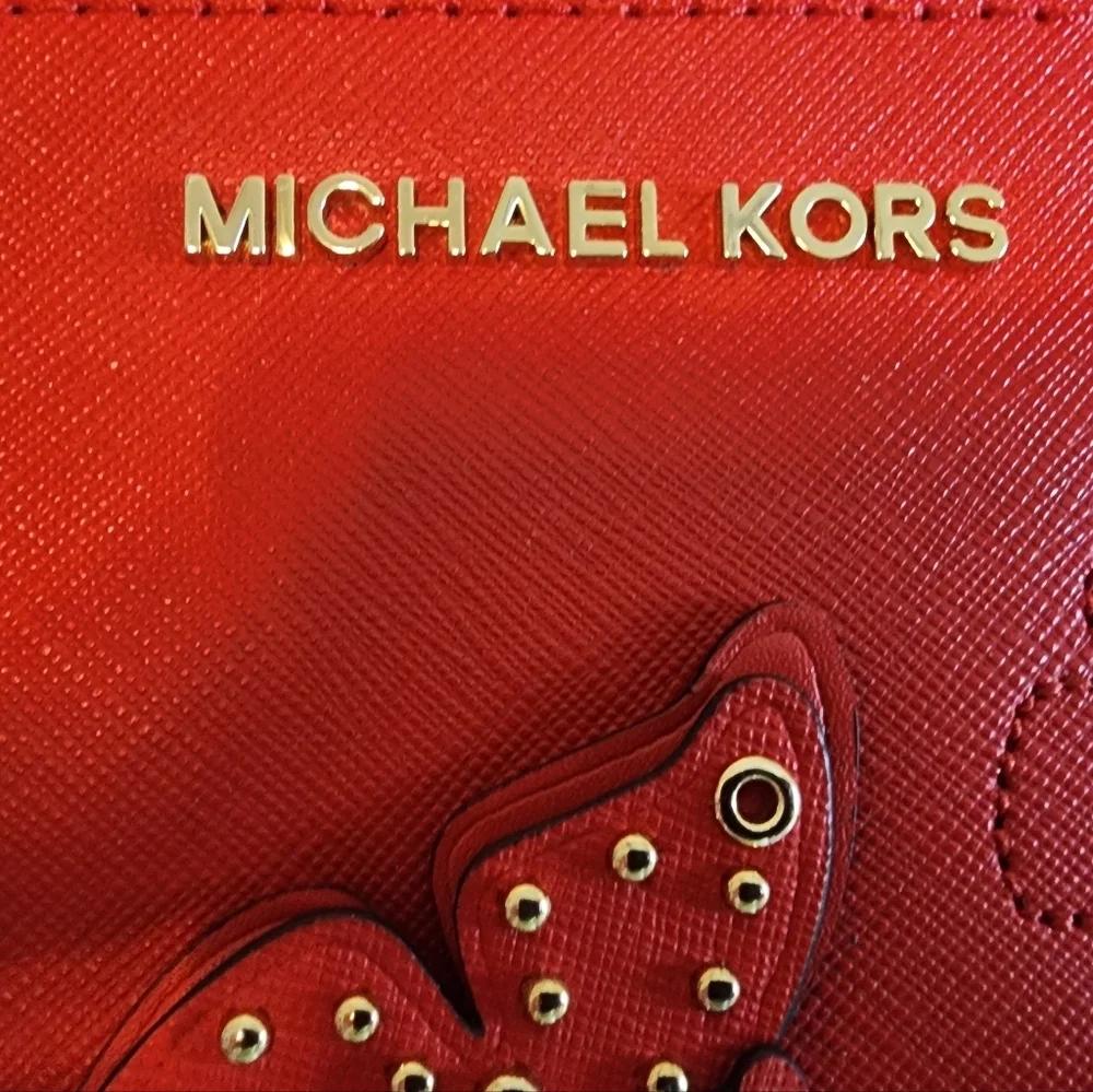 Michael KORS Jet Set Red Travel Wristlet‎